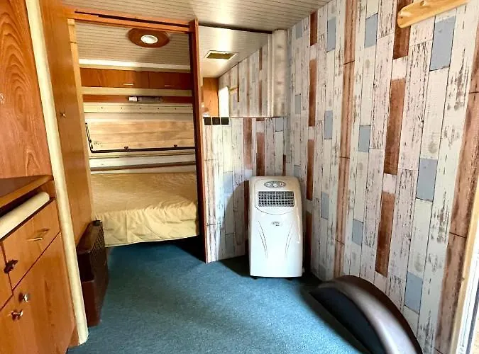 Караваната На Морето Campsite